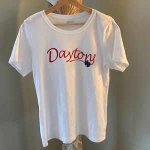 University of Dayton Ladies T Shirt Sz L